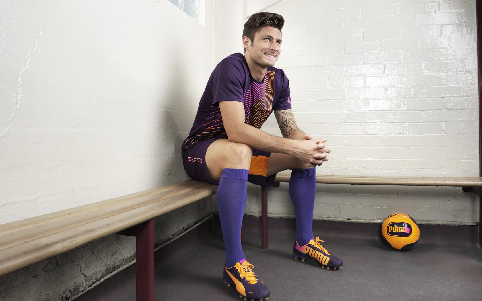 快船使用动捕技术优化球员跑动轨迹数据，快船训练视频